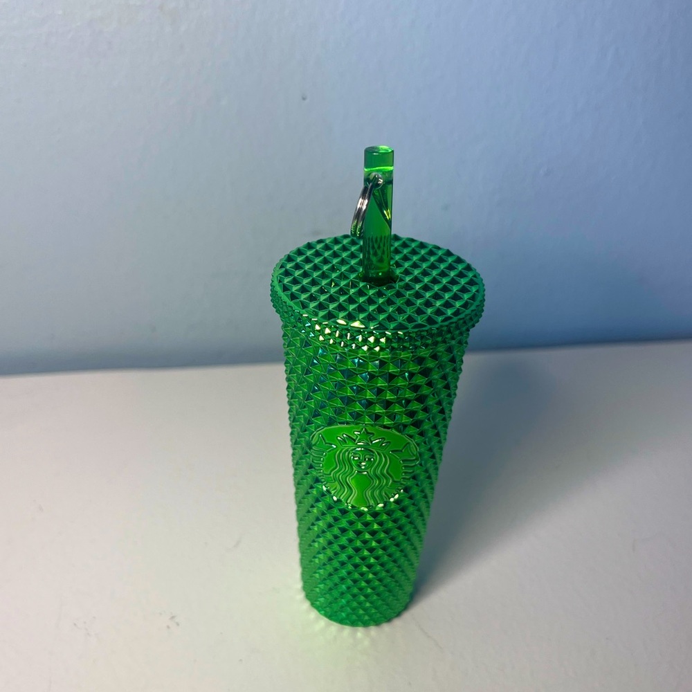 Green Starbucks keychain - Picture 4 of 5